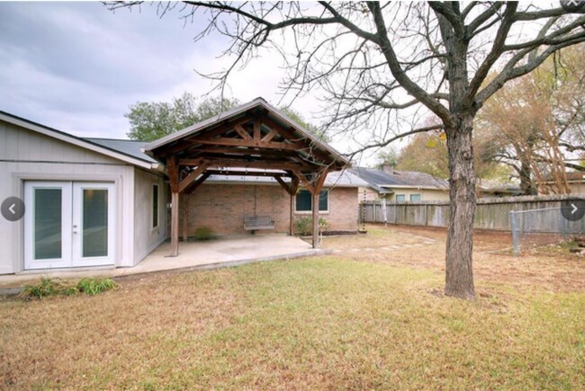 Building Photo - 6104 Bridlington Cir