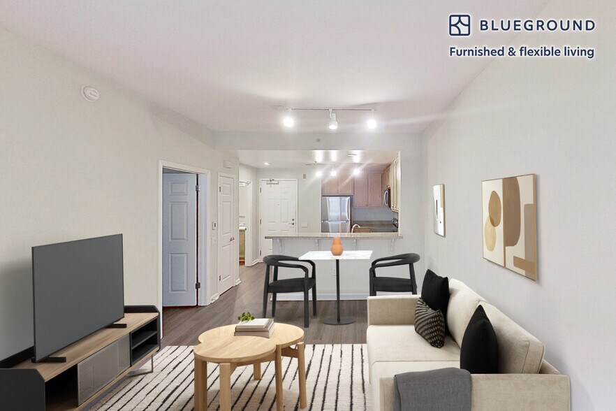 Building Photo - 1099 Admiral Ct