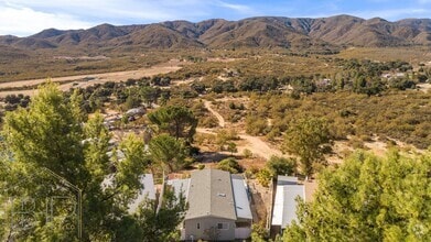 Building Photo - 55+ Senior Community~ 2 bed/2 bath with Am...