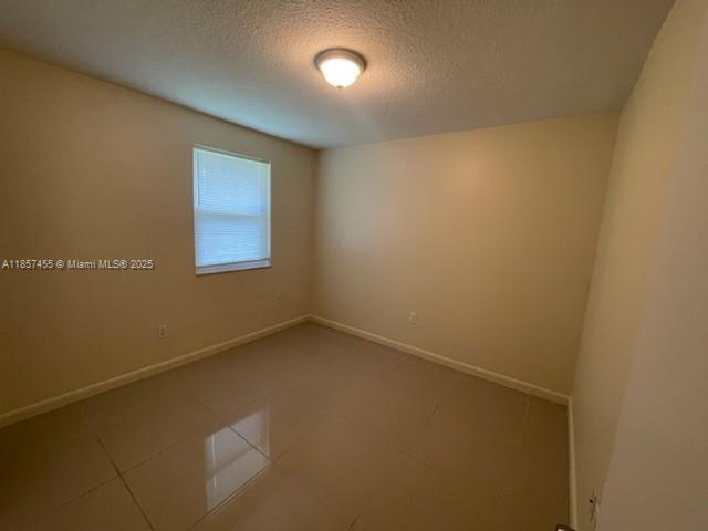 Building Photo - 18233 Oleta Dr