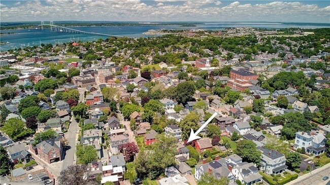 Building Photo - 9 Whitfield Pl