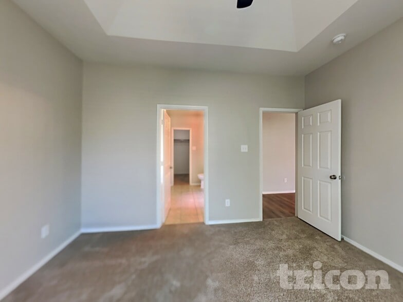 Building Photo - 2809 Thistlewood Dr