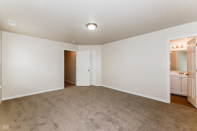 Building Photo - 6368 Titania Dr