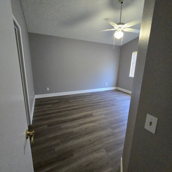 Building Photo - 27818 Cactus Flower Dr