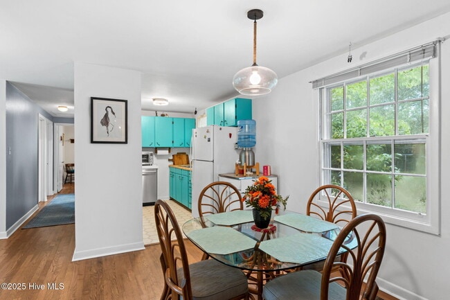 Building Photo - 5405 Autumn Dr