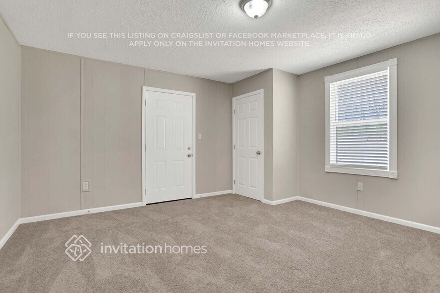 Building Photo - 469 Stephenson Rd