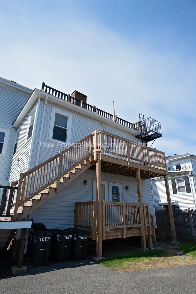 Building Photo - 16 Franklin Pl