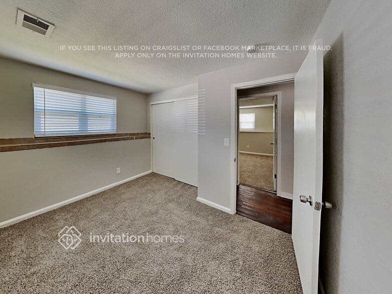 Building Photo - 4373 S Beech Way