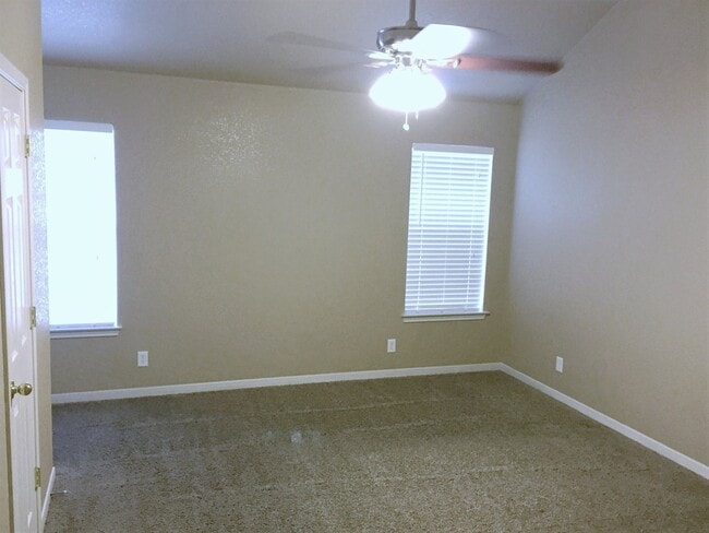 Building Photo - Charming 2 Bed / 2 Bath Duplex in Killeen ...