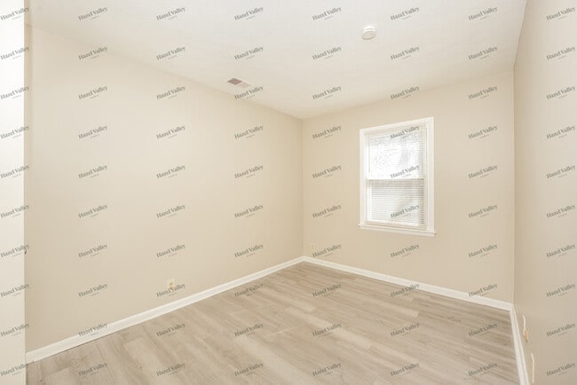 Building Photo - 1300 Ottawa Ave