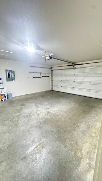 Building Photo - 25913 E 89th St S