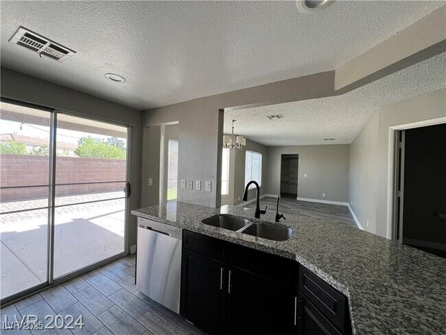 Building Photo - 1424 Lodgepole Dr