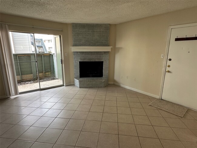 Building Photo - 260 El Dorado Blvd