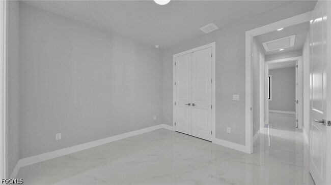 Building Photo - 1521 NW 37th Ave