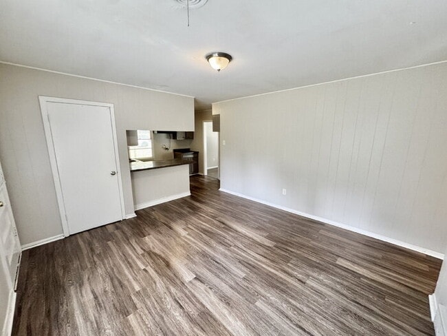 Building Photo - 3224 Aden St