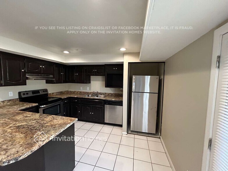 Building Photo - 7208 W Monterosa St