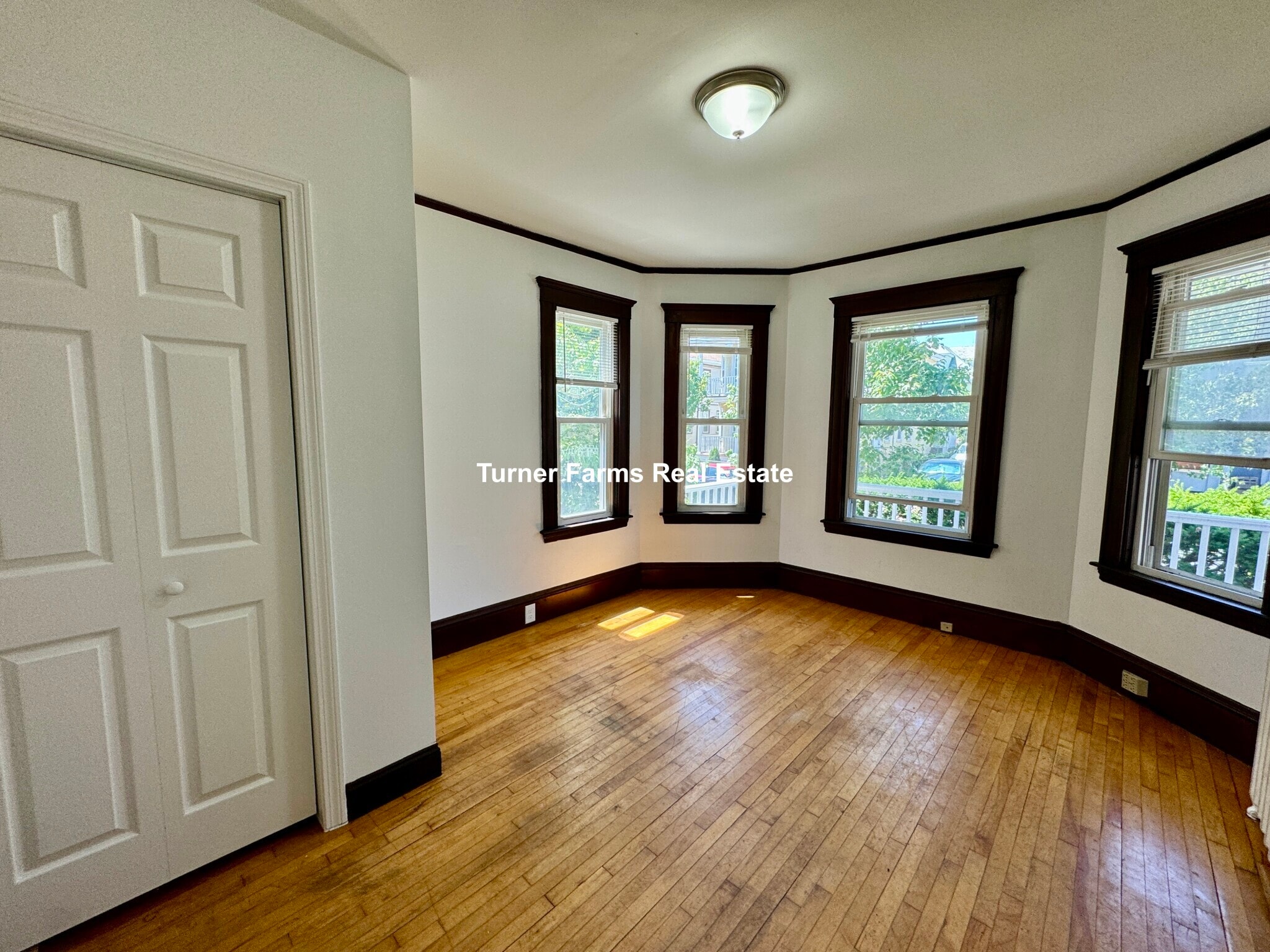 Building Photo - 41 Michigan Ave