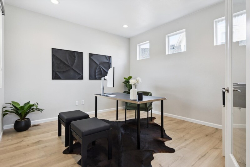 Building Photo - 6374 Medera Wy