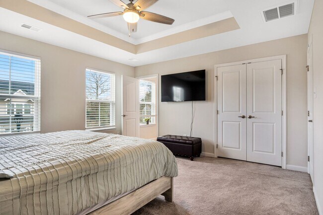 Building Photo - Fully Furnished 3 Bedroom 2.5 Bath Townhome in Williamsburg!