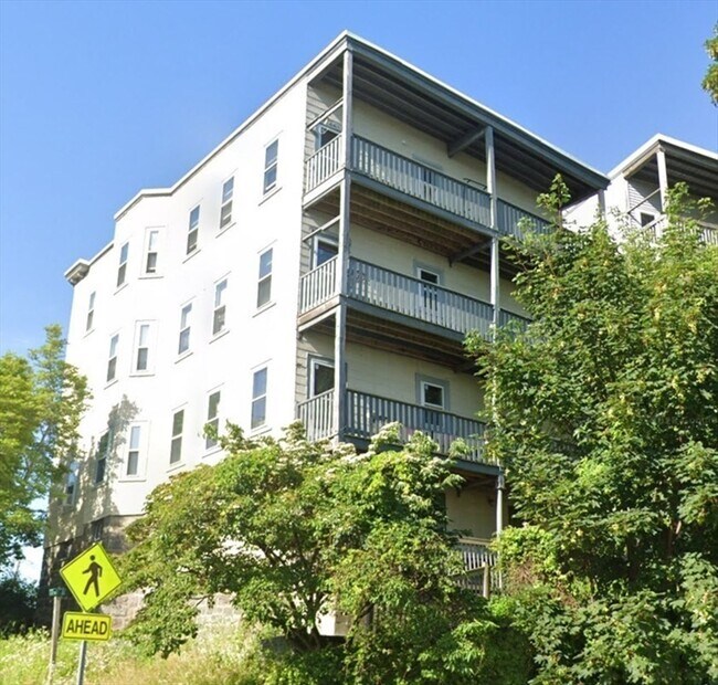 Building Photo - 1 Orient Ave