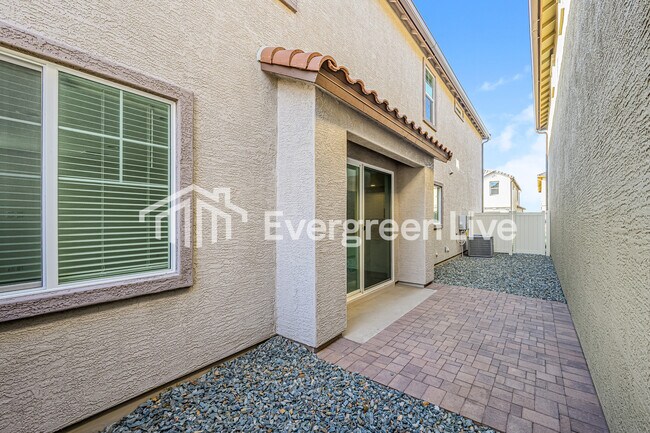 Building Photo - 9834 W Verde Ln