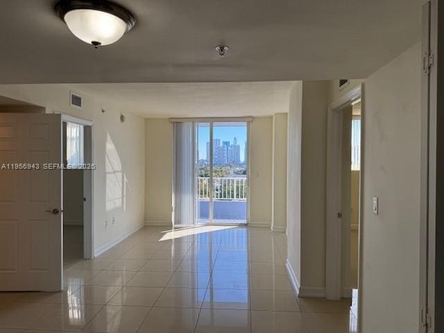 Building Photo - 420 SW 12th Ave