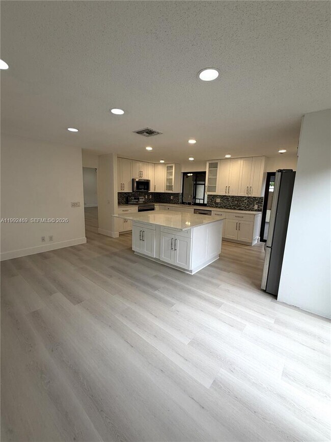 Building Photo - 2159 Baton Rouge