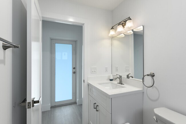 Building Photo - 13177 47th Ct N