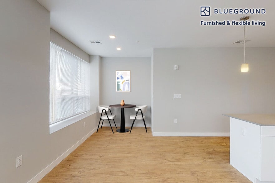 Building Photo - 861 Broadway-SI FL2-ID5790A