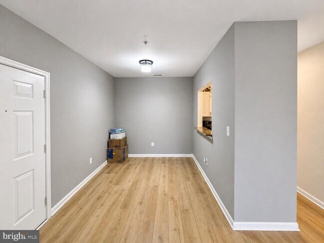 Building Photo - 601 Forest Walk Ln