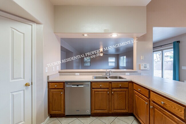 Building Photo - 7661 S Freshwater Pearl Dr