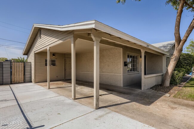 Building Photo - 2405 W Citrus Way