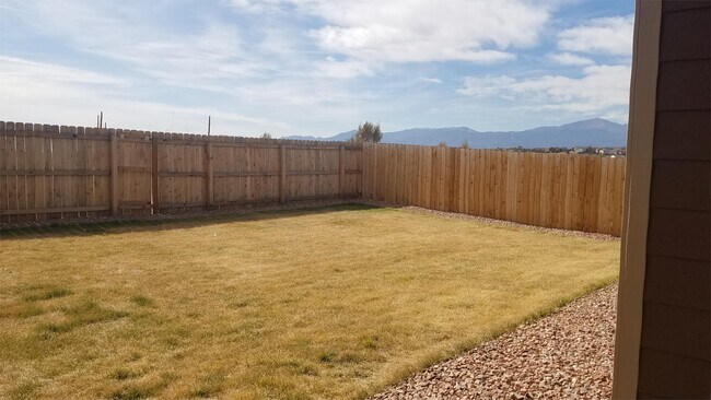 Building Photo - 7618 Cat Tail Creek Dr