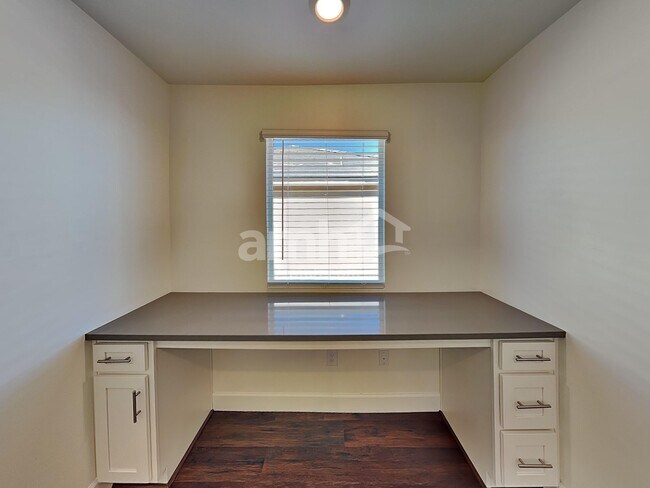 Building Photo - 7500 S Via Bombachas