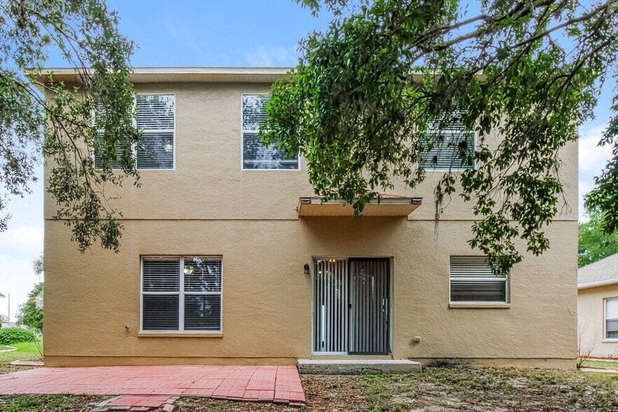 Building Photo - 3810 Braemere Dr