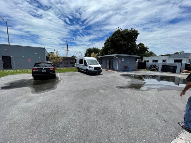 Building Photo - 4740 NW 7th Ave