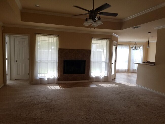 Building Photo - 3306 Edgewood Dr