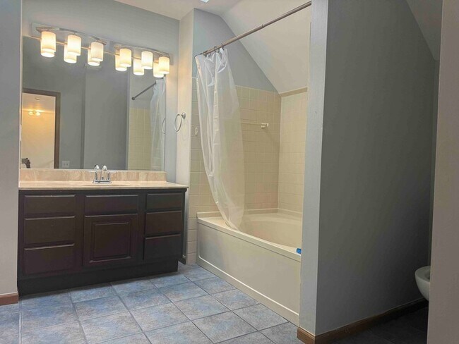 Building Photo - 1477 Garnet Cir