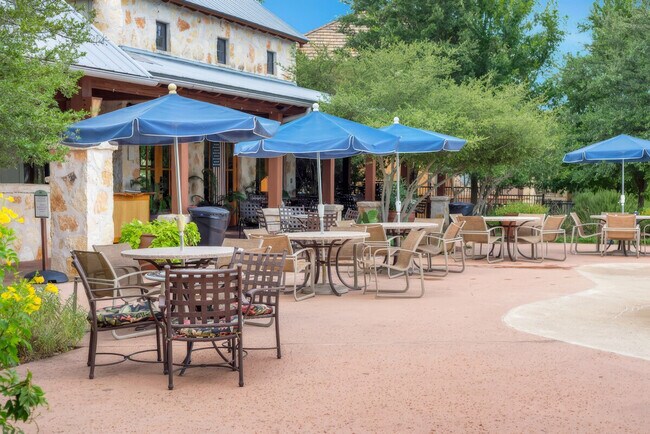 Building Photo - 18004 Edgewood Way