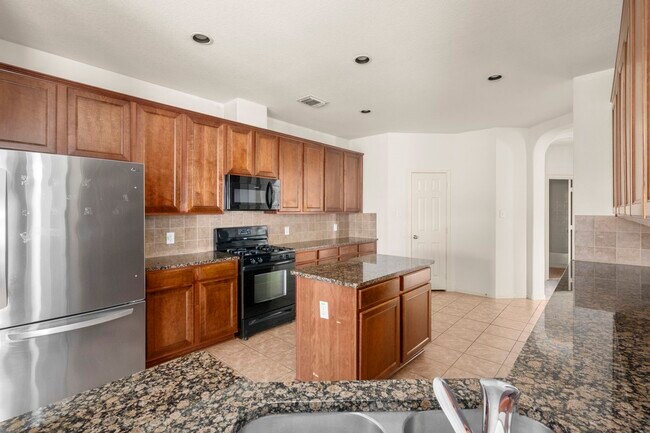 Building Photo - 7803 Blue Lake Dr