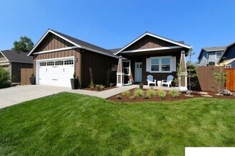 Building Photo - SW Old Mill Area 3 Bdrm, 2 Bath, All Appli...