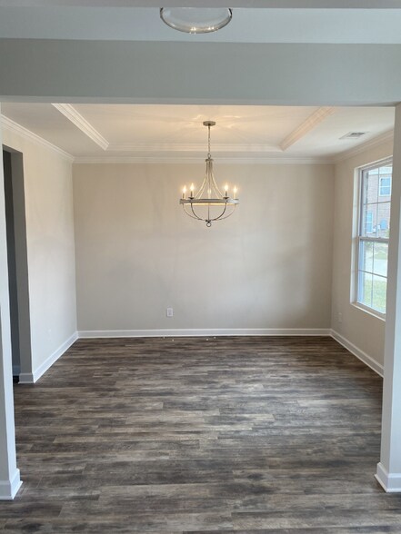 Building Photo - 4001 Jacobcrest Dr