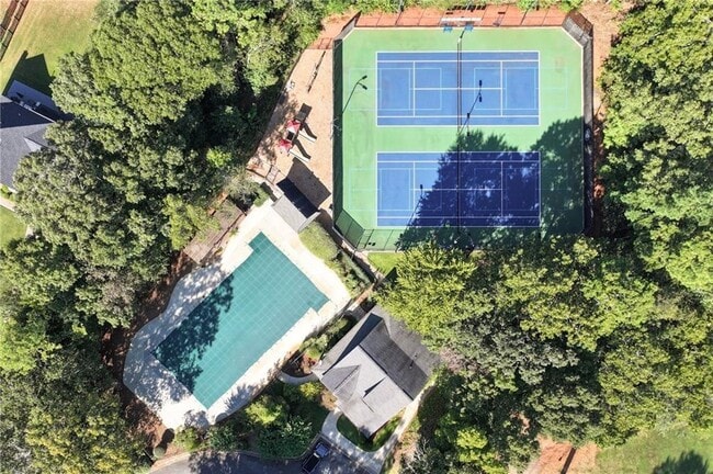 Building Photo - 490 Sherman Oaks Way