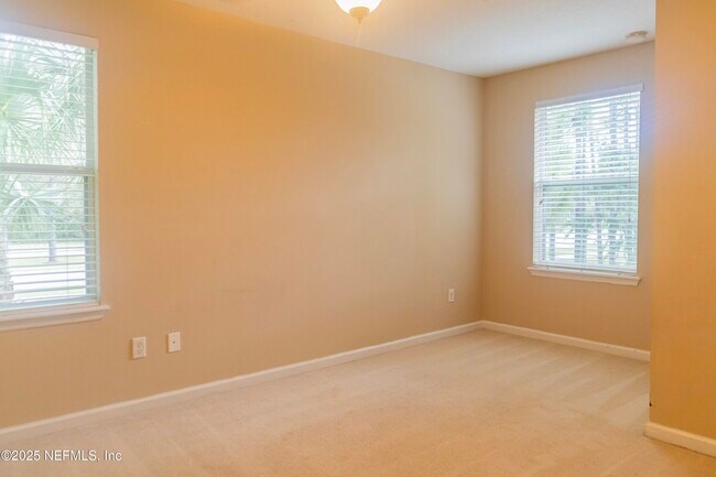 Building Photo - 625 Oakleaf Plantation Pkwy
