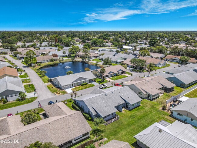 Building Photo - 49 Bogey Cir