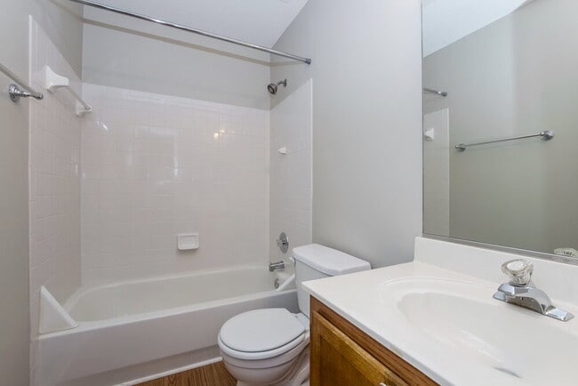 Building Photo - 4865 Bentridge Dr NW