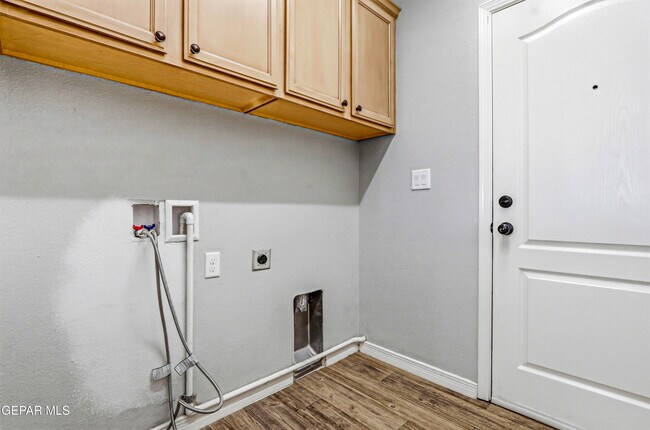 Building Photo - 5457 Pedro Lucero Dr