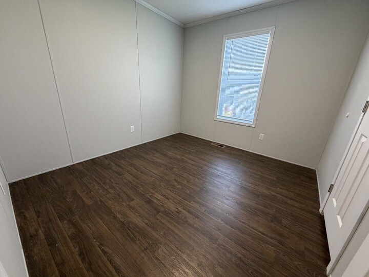 Building Photo - 38051 St Tropez Dr