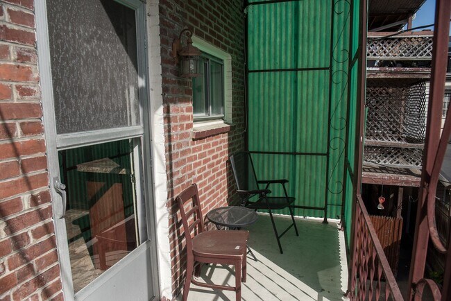 Building Photo - 1105 N 2nd St