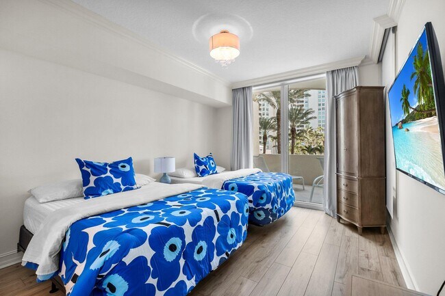 Building Photo - 3700 S Ocean Blvd